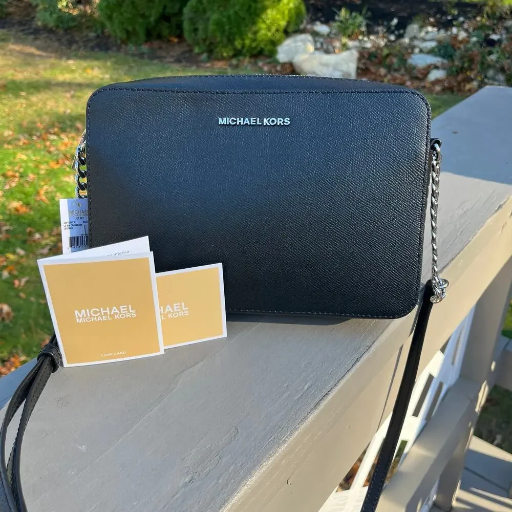 MICHAEL KORS NWT, Leather Black Jet Set Crossbody & Dust Bag